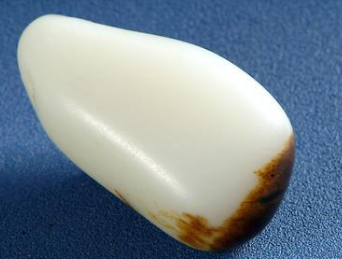 點擊進入下一頁 玉石顏色鑒別 玉石鑒別 石英巖玉 石英巖玉與和田玉 玉石結構 和田玉 白色石英巖玉